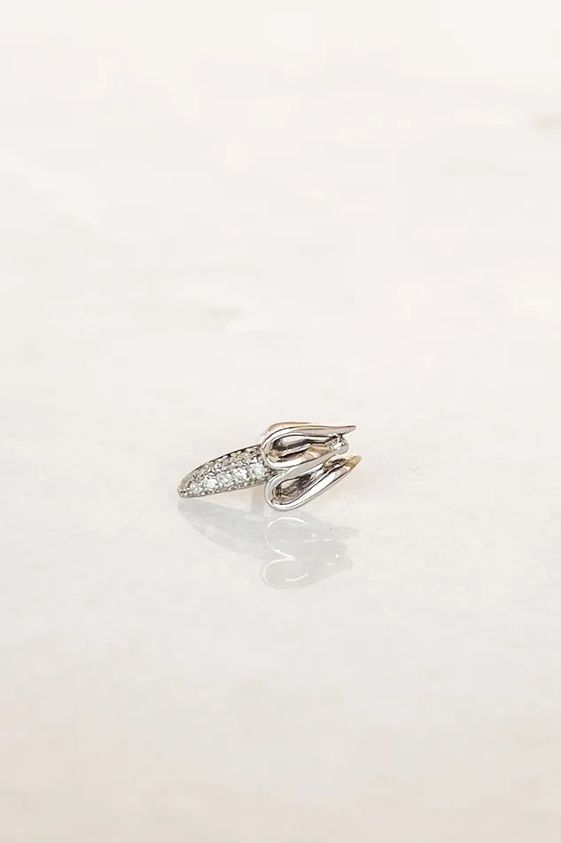 BIBI VAN DER VELDEN Earrings White Gold Diamond Banana Stud BIBI VAN DER VELDEN Earrings White Gold Diamond Banana Stud