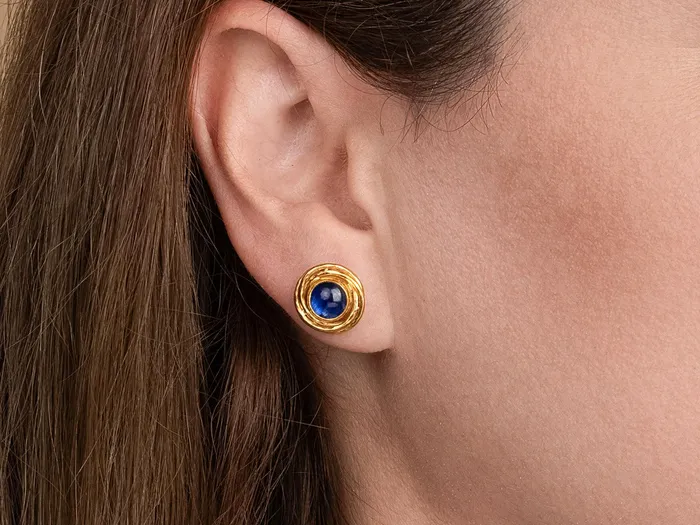 GURHAN Muse Gold Kyanite Stud Earrings 7mm Round set in Twisted Frame GG GOLD OOAK Earrings GURHAN Muse Gold Kyanite Stud Earrings 7mm Round set in Twisted Frame GG GOLD OOAK Earrings