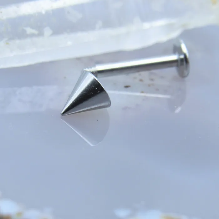 Siren Body Jewelry Earrings Spike lip piercing stud earring 14g flat back labret style Siren Body Jewelry Earrings Spike lip piercing stud earring 14g flat back labret style